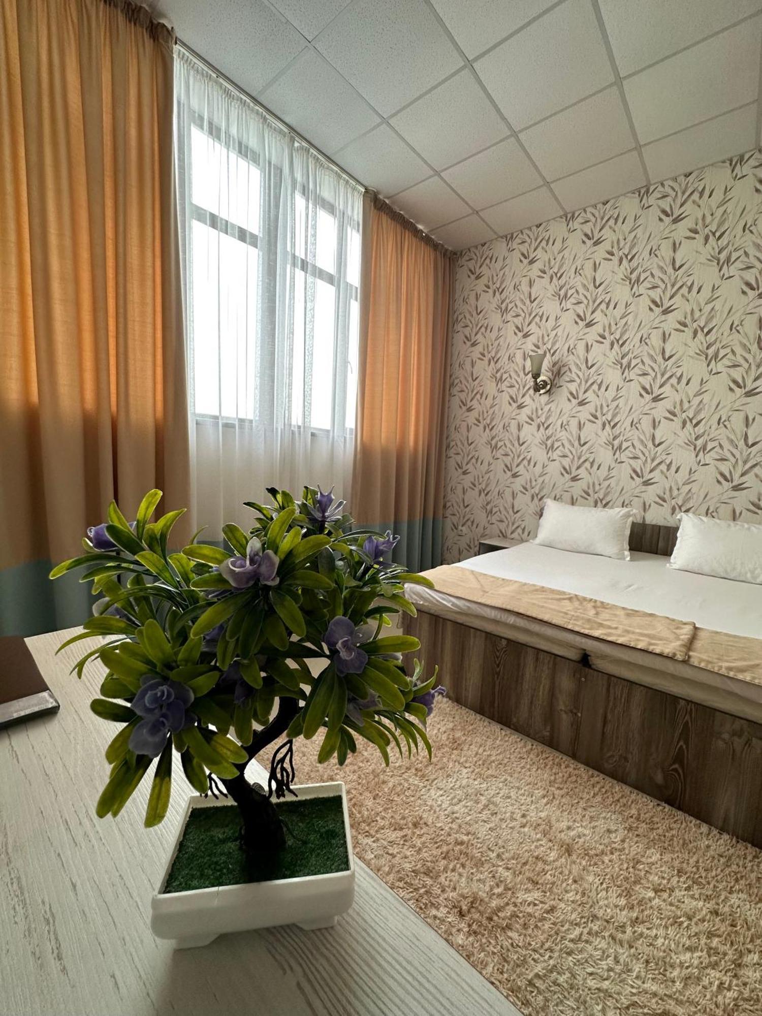 Tarlan Hotel อัคเทา ภายนอก รูปภาพ