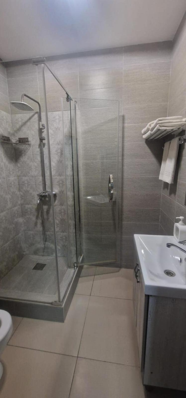 Tarlan Hotel อัคเทา ภายนอก รูปภาพ